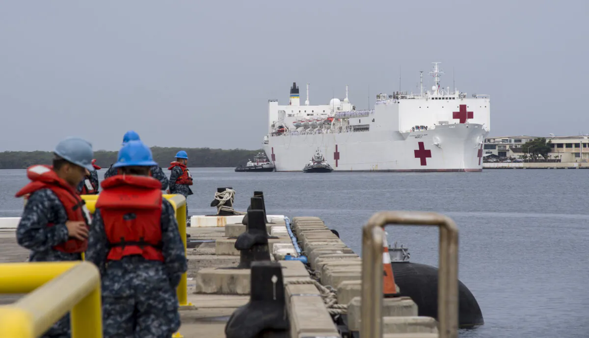 The USNS Mercy arrives at Joint Base Pearl Harbor-Hickam, Hawaii, on March 3, 2018. (U.S. Navy Photo by Mass Communications Specialist 2nd Class Katarzyna Kobiljak)
