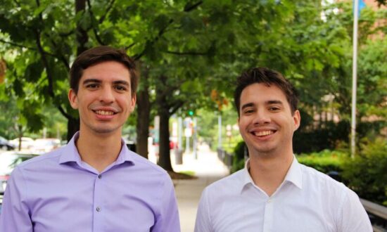 Venezuelan Political Activists Warn US Students About Socialism