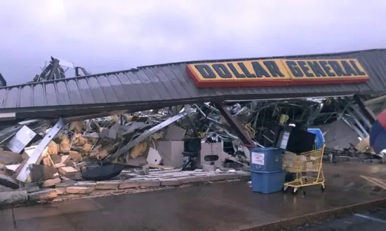 Possible Twister: Damage Reported at Mississippi-Alabama Line
