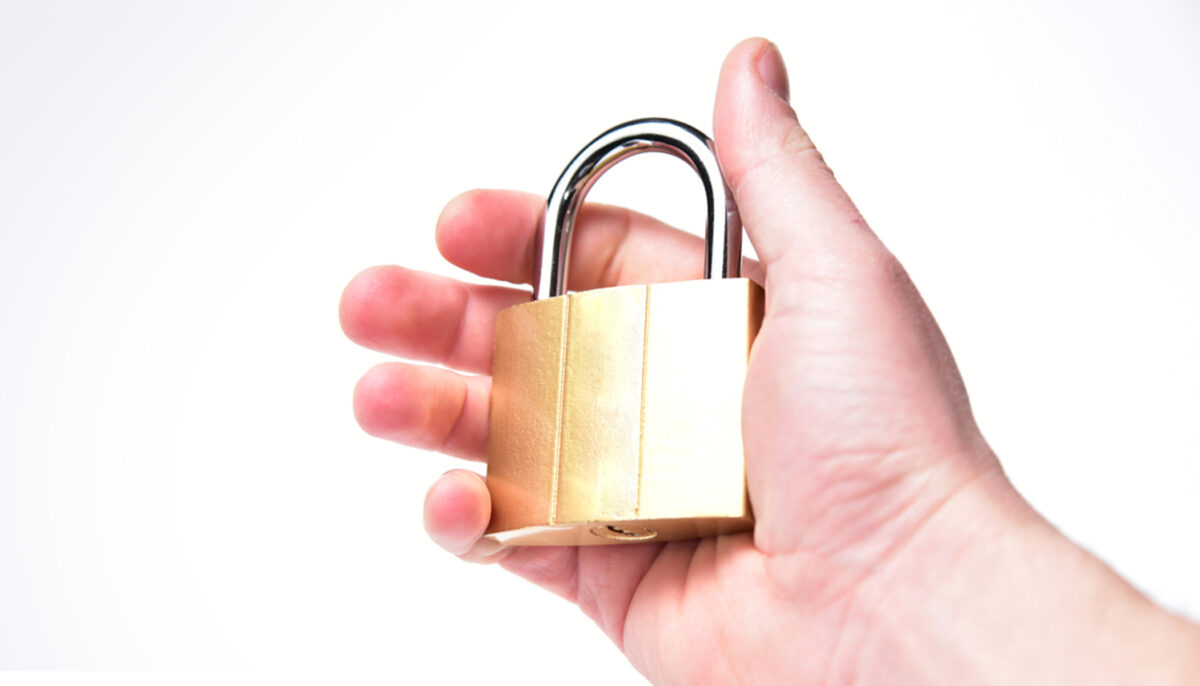 Man Is Furious After Pranksters Locked a PADLOCK in His EarPiercing