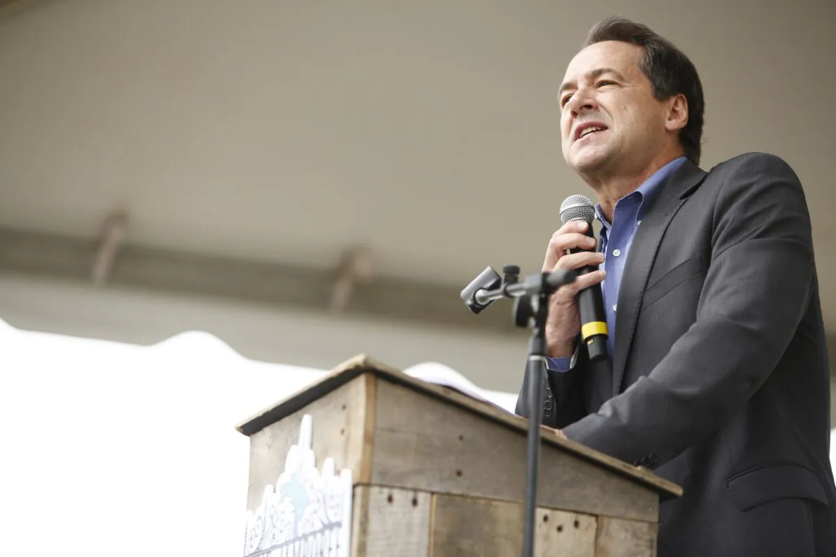 Montana Gov. Steve Bullock speaks during his campaign for president on Oct. 5, 2019. (Brian Blanco/Getty Images)