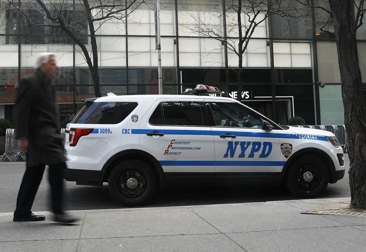 New York City police lost its first detective to Covid-19, marking the third NYPD death to the disease that has afflicted the department.(Spencer Platt/Getty Images)