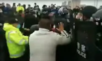 Riot Breaks Out in China as People Try to Leave Virus-Hit Hubei