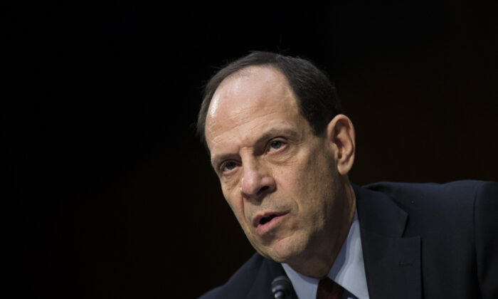 Glenn Fine, acting Inspector General at the U.S. Department of Defense, testifies during a Senate Judiciary Committee on Capitol Hill, Washington, on Dec. 6, 2017. (Drew Angerer/Getty Images)