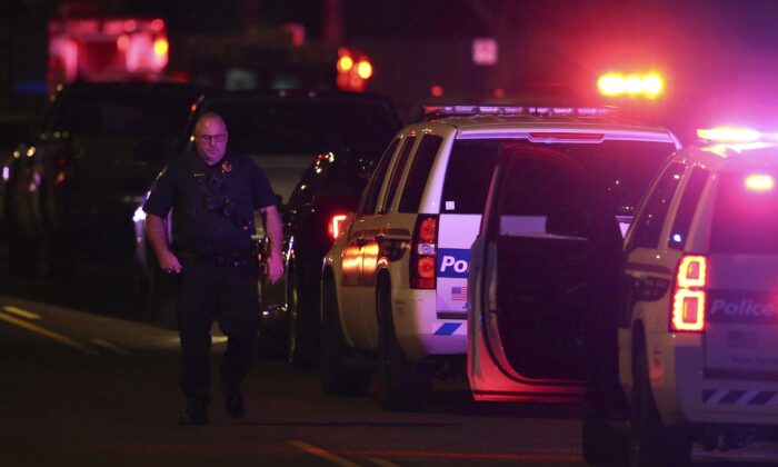 Phoenix Police Commander Killed, 2 Others Wounded In Shooting