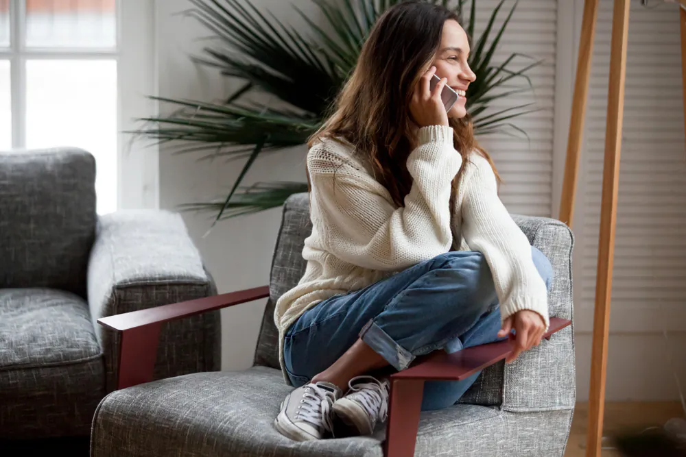 Make sure you pick up the phone and keep in touch with everyone you care about. (Von fizkes/Shutterstock)