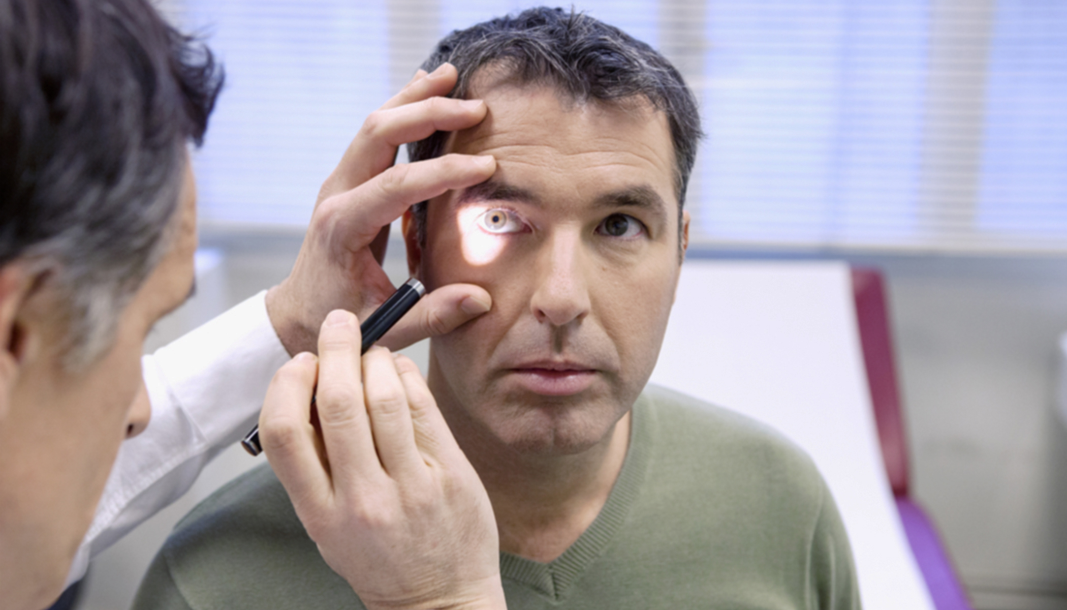 Pandemic Has Affected Australians Eye Health as Lock Downs Increase Screen Time - Vimarsana News
