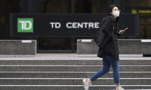 Non-Medical Masks Can Prevent Those Infected From Spreading COVID-19, Tam Says