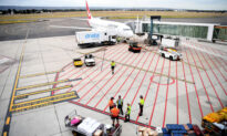 Qantas Survival Plan Includes Outsourcing Over 2000 Jobs