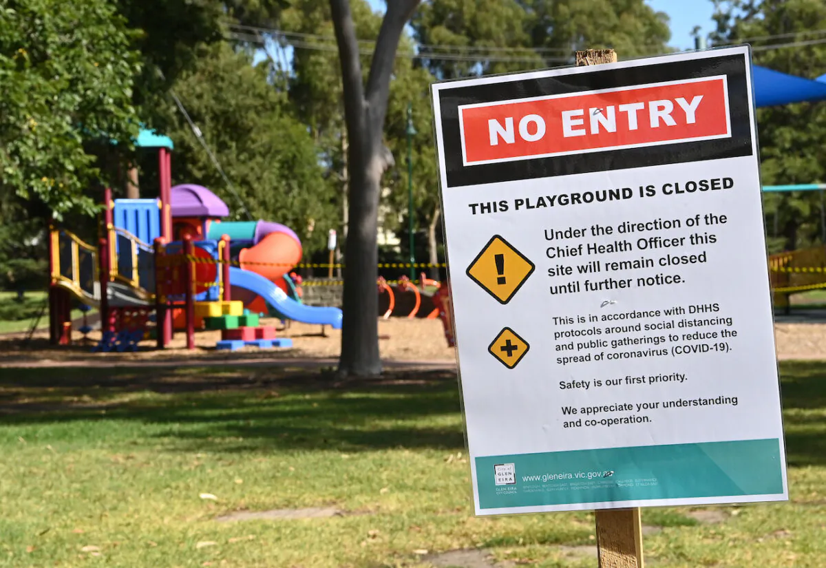 An information notice stating the closure of outdoor playground equipment is seen in Melbourne, Australia, on March 31, 2020. (Quinn Rooney/Getty Images)