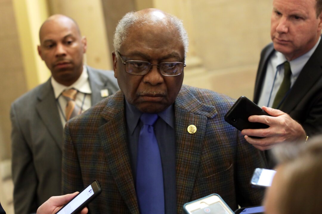Clyburn: Trump May Testify Before Jan. 6 House Panel