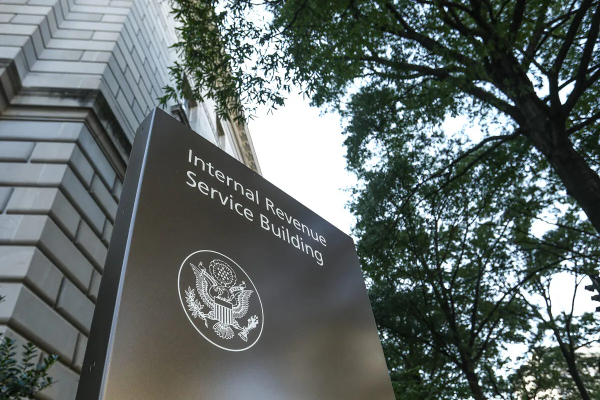 The Internal Revenue Service Headquarters Building in Washington on Sept. 19, 2018. (Samira Bouaou/The Epoch Times)