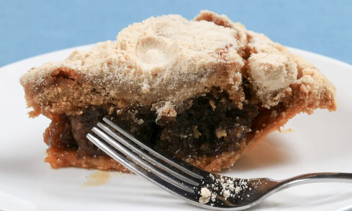 Shoofly pie, a traditional molasses-laced Pennyslvania Dutch dessert. (George Sheldon/Shutterstock)