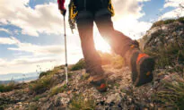 Some People Do Better on Cognitive Tasks While Walking