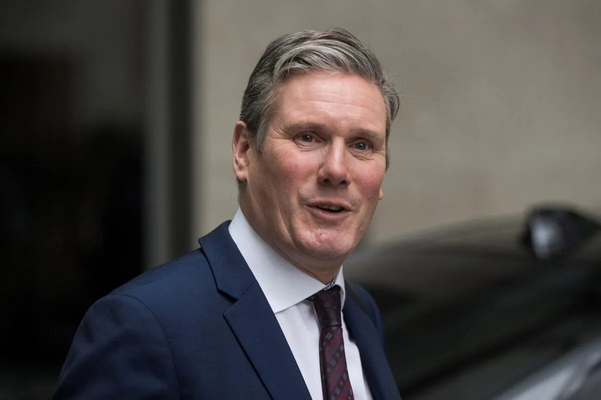 Keir Starmer leaves the BBC headquarters in London on Jan. 5, 2020. (Simon Dawson/Reuters)