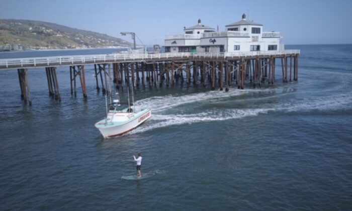 A paddleboarder in the Pacific Ocean in Lost Hills, a neighborhood in Calabasas, California, on April 2, 2020. (Lost Hills Sheriff's Station)