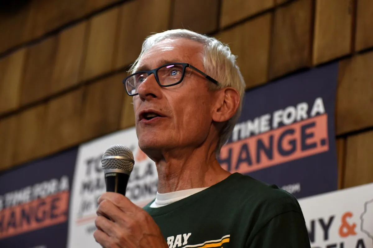 Democratic gubernatorial candidate Tony Evers speaks to supporters at a campaign event in Milwaukee on Nov. 4, 2018. (Nick Oxford/File Photo/Reuters)