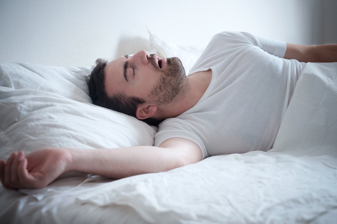 A broken sleep pattern can destroys the brain’s capacity to rest and damage to mind and body.  (tommaso79/Shutterstock)