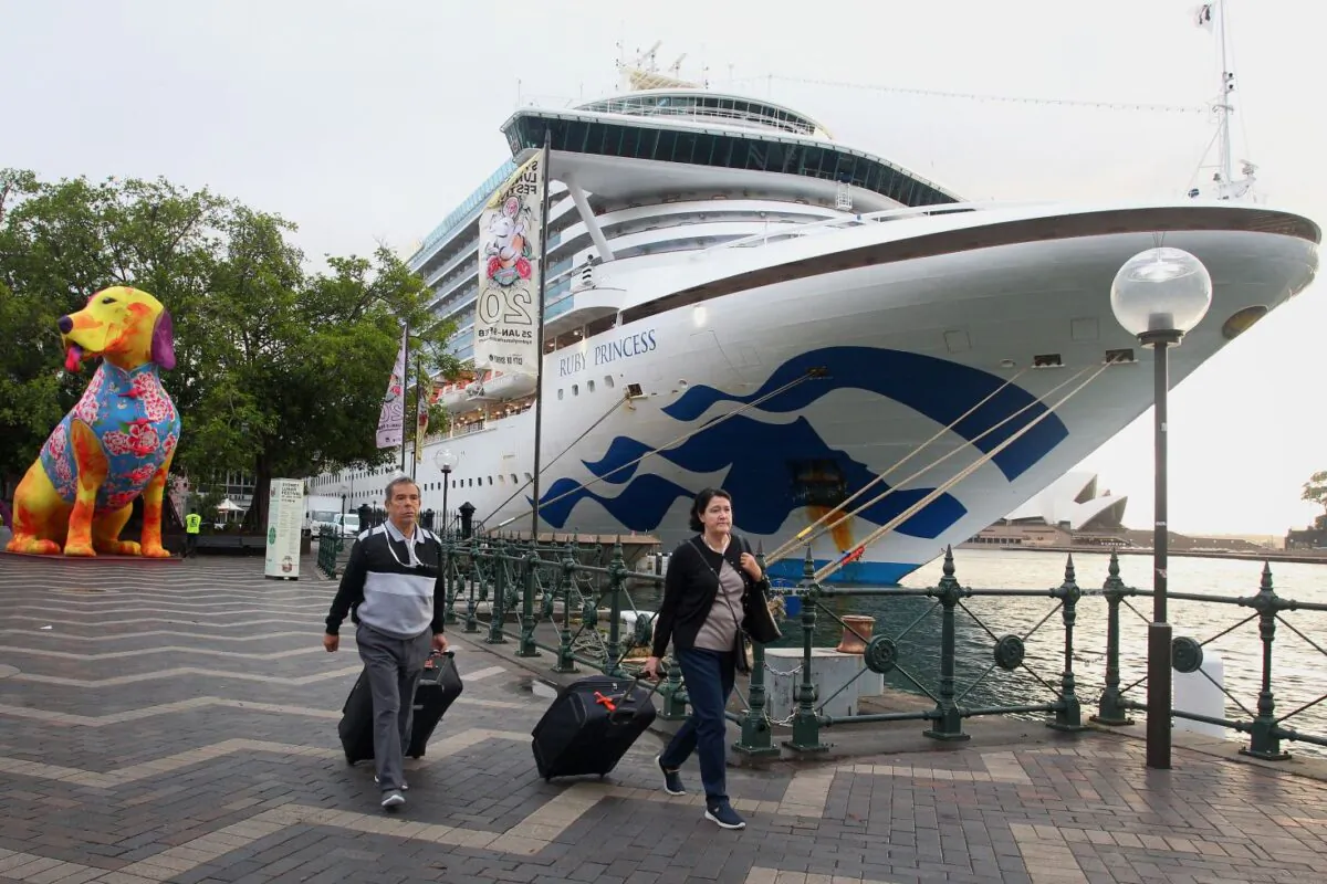 Passengers disembark from the Ruby Princess at Overseas Passenger Terminal on February 8 in Sydney, Australia. (Lisa Maree Williams/Getty Images)