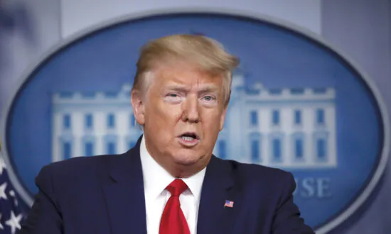 Trump Suspending Immigration Into US to Protect Public Health, Economy