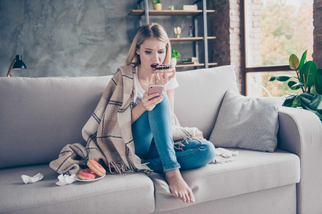 Snacks can seem to ease emotional pain, but really they just temporarily distract us from it. (Roman Samborskyi/Shutterstock)