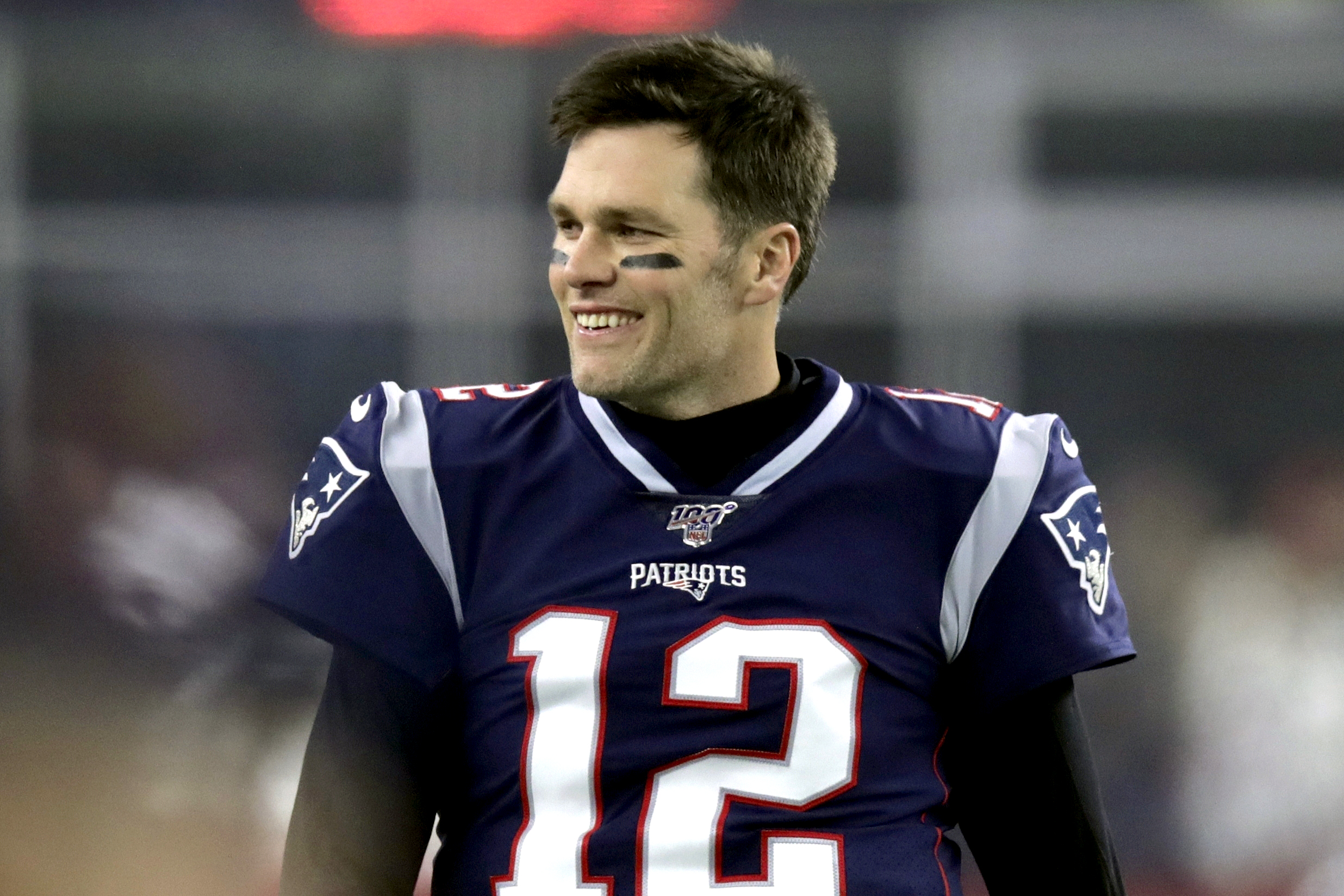 Local fans bid former longtime Patriots QB Tom Brady a fond