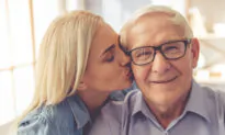 Should You Bring Mom and Dad Home From Assisted Living During the Pandemic?