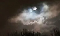Woman Captures Once-in-a-Lifetime ‘Eye of the Storm’ on Her Phone Around a Full Moon