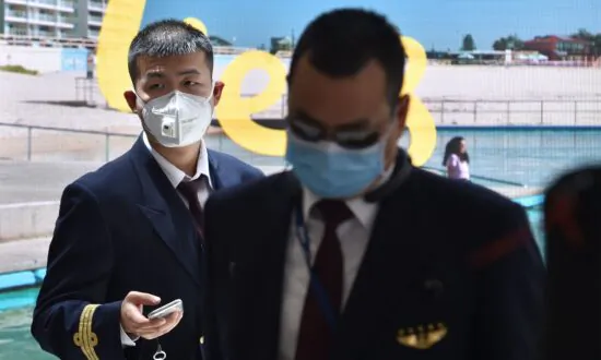 Wuhan Flight to Sydney Draws Criticism, Raises Concerns