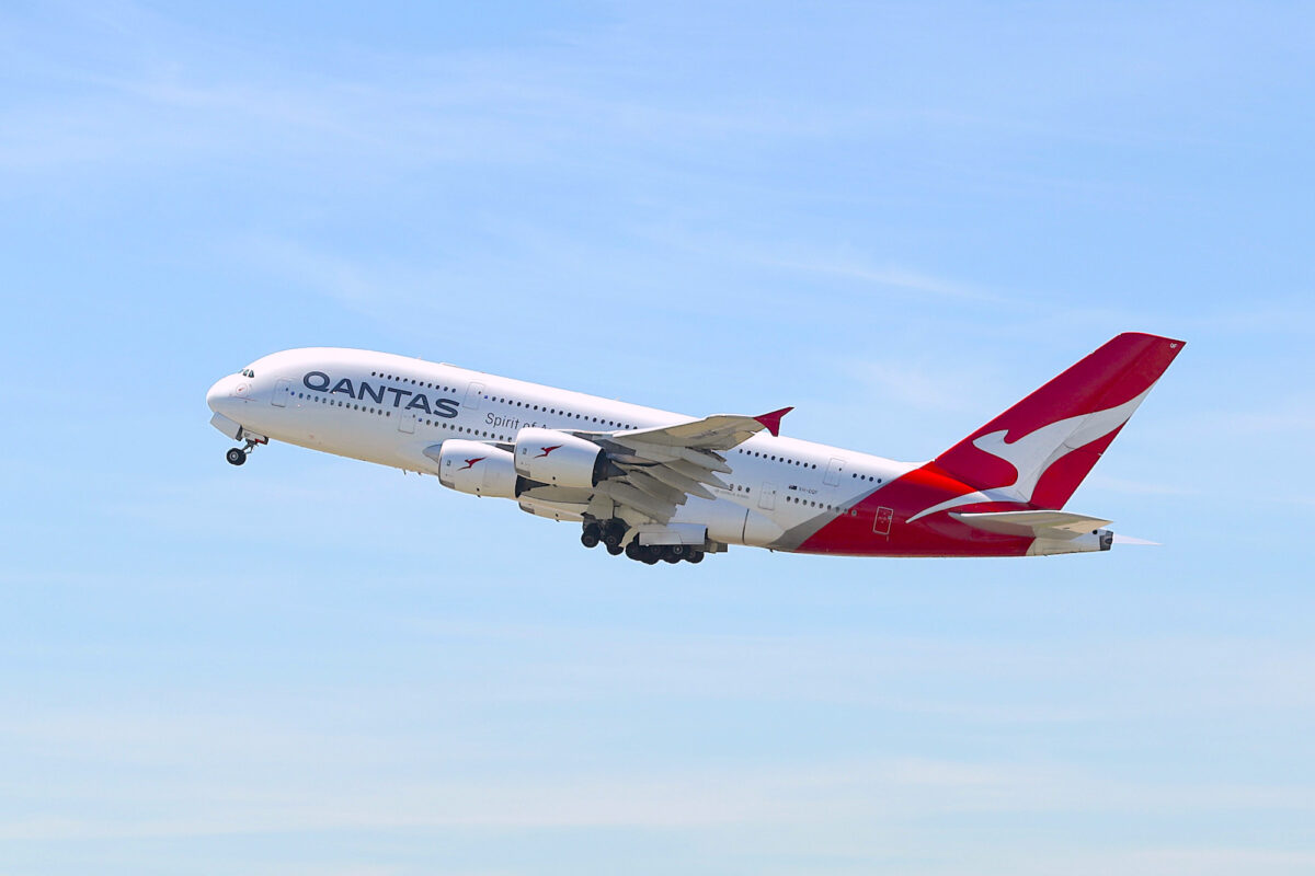 Qantas Aims to Restart International Flights by December