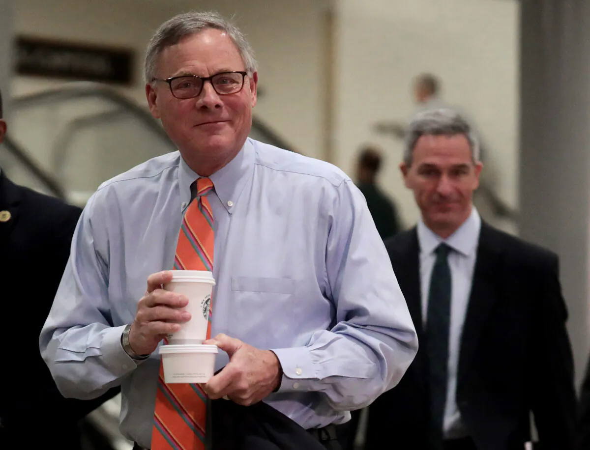 Sen. Richard Burr (R-N.C.), left, and Acting Deputy Homeland Security Secretary Ken Cuccinelli walk to a briefing from administration officials on the CCP virus, on Capitol Hill in Washington on Feb. 25, 2020. (Mark Wilson/Getty Images)