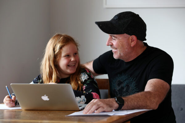 New Zealand Students Return To School Online
