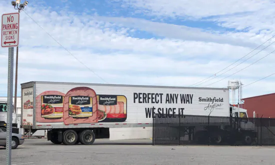 Smithfield Reopens Illinois Pork Plant After COVID-19 Shutdown