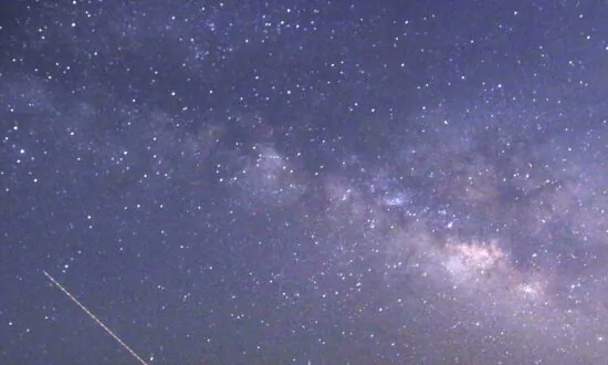Meteor Shower From Part of Halley’s Comet to Light up Australian Night Sky