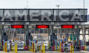 US-Canada Border to Remain Closed for Another Month