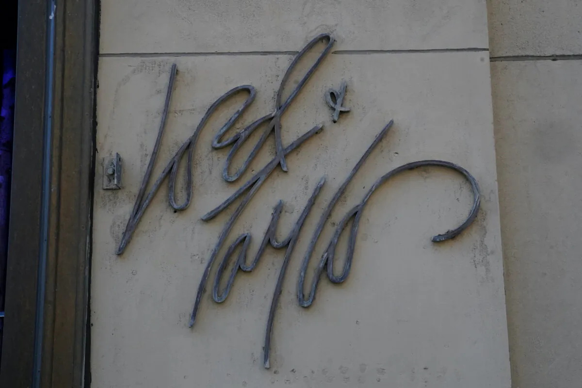 The Lord and Taylor logo is pictured during Black Friday shopping in New York City, N.Y., on Nov. 23, 2018. (Carlo Allegri/Reuters)