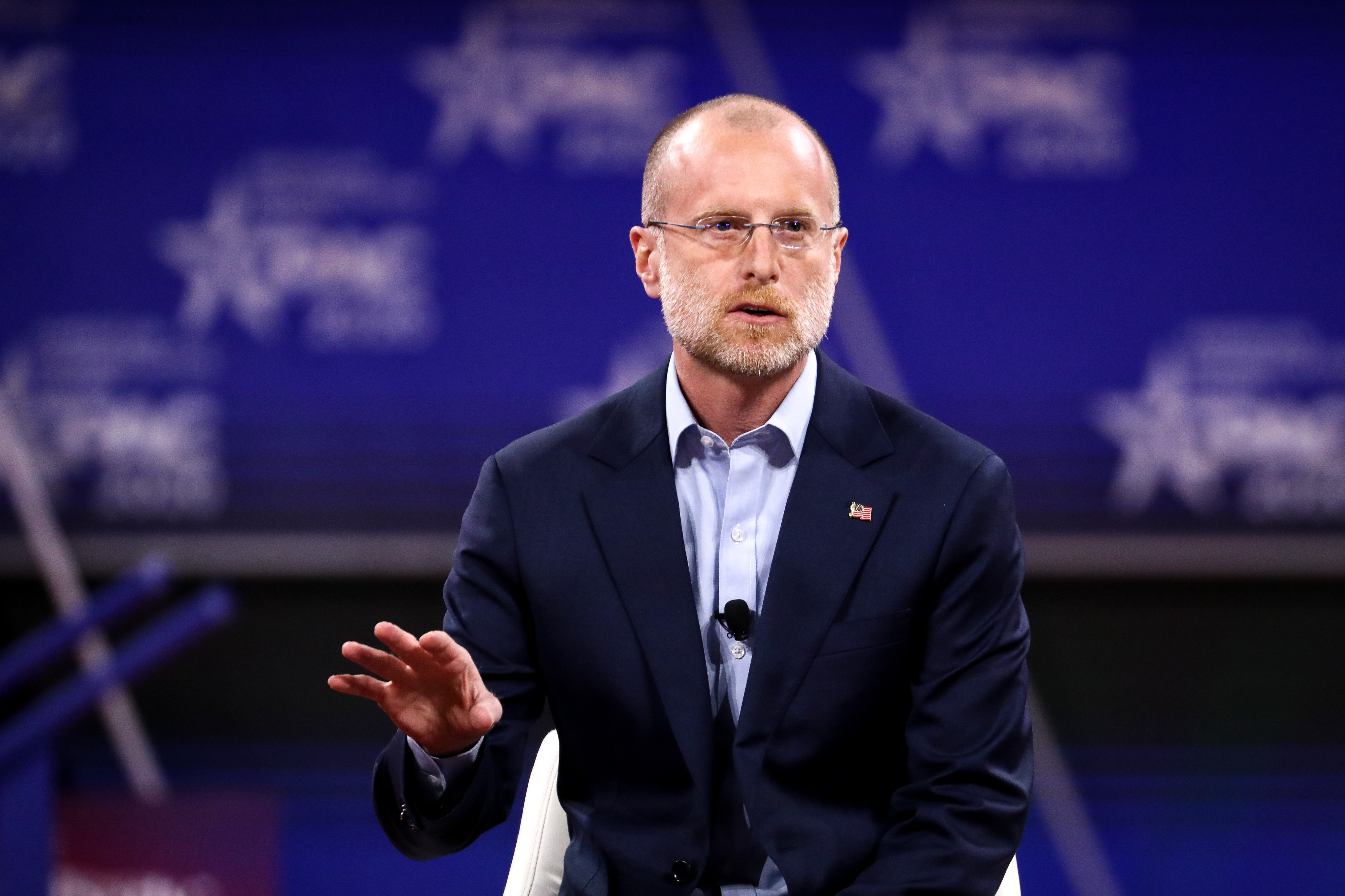 FCC Commissioner Calls on Apple and Google to Ban TikTok From App Stores - Vimarsana News