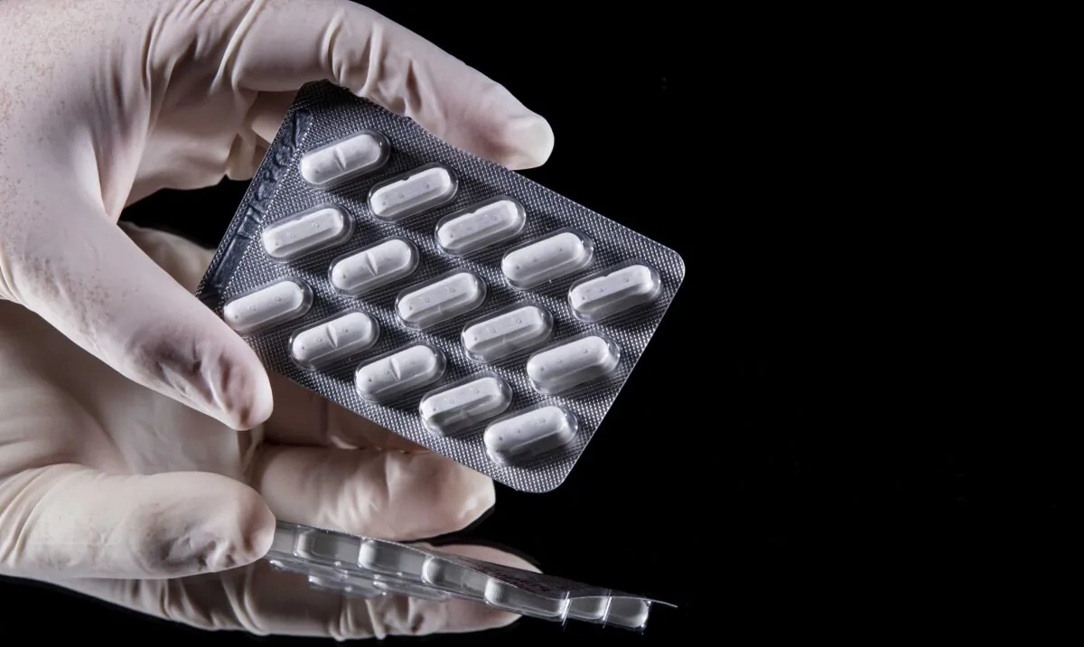 Tablets on a blister pack of Plaquinol (Hydroxychloroquine) are displayed in Rio de Janeiro, Brazil, on April 10, 2020. (Buda Mendes/Getty Images)