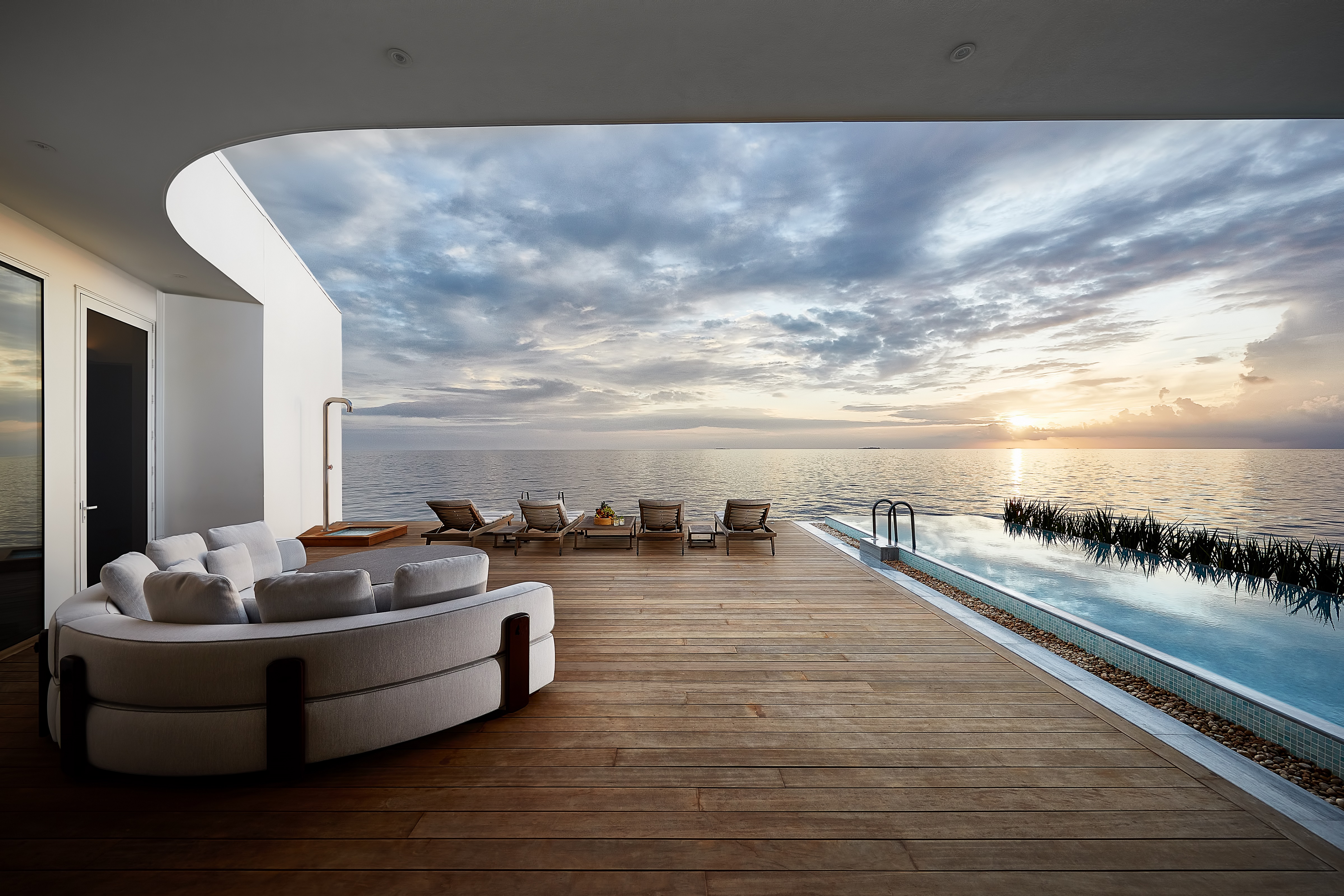THE MURAKA_HERO_Overwater Deck View Lounge_Architecture_Credt Justin Nicholas
