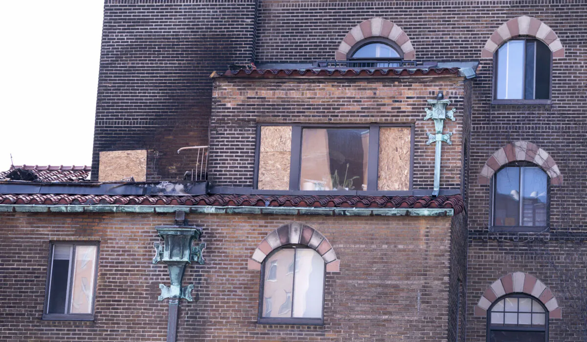 The apartment building where Margaret Sinclair Trudeau lives is seen following an overnight fire in Montreal, on Tuesday, April 28, 2020. The mother of Prime Minister Justin Trudeau was taken to hospital. (Paul Chiasson/The Canadian Press)
