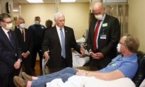 Pence Forgoes Mask While Meeting With Mayo Clinic Patients
