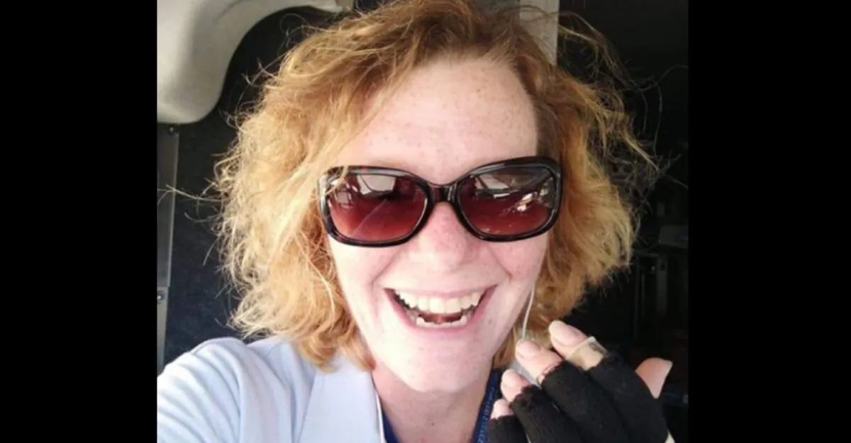 Angela Summers in an undated selfie photo (Facebook / selfie)