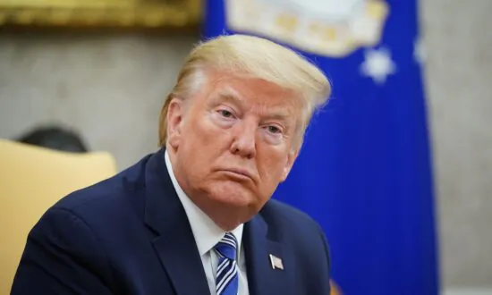 Yahoo News Reporter Apologizes to Trump for Making Inaccurate COVID-19 Test Claim