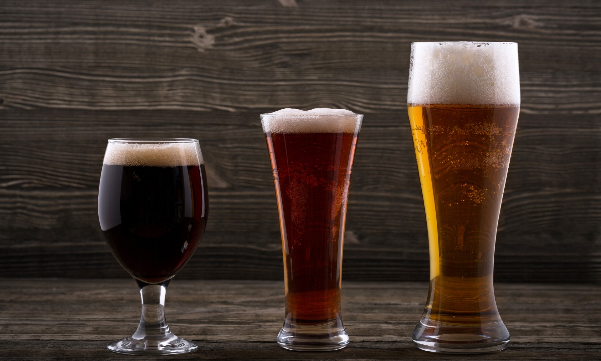 Choosing the Right Beer Glass Types (+What to Use Them For