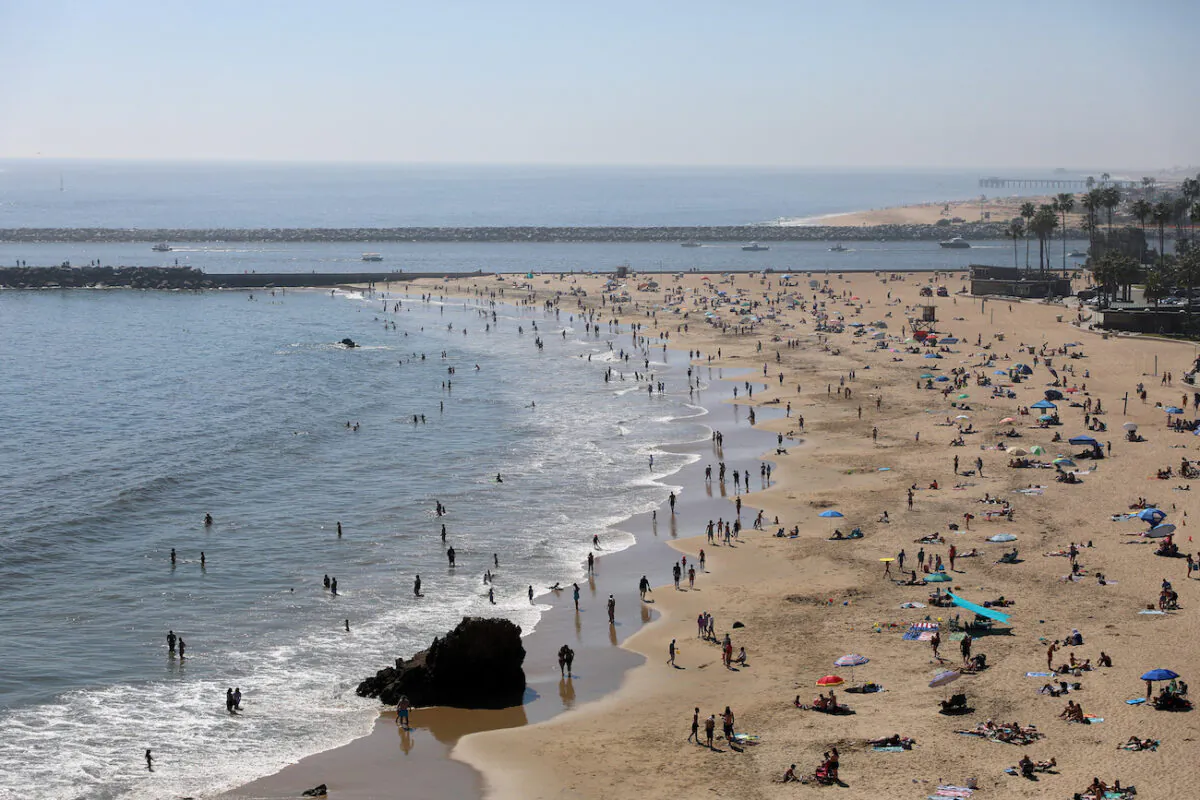The Corona del Mar State Beach in Newport Beach, Calif., on April 25, 2020. (Michael Heiman/Getty Images)