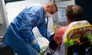 CCP Virus, Flu, Pneumonia Deaths Fall for 2nd Week, CDC Says