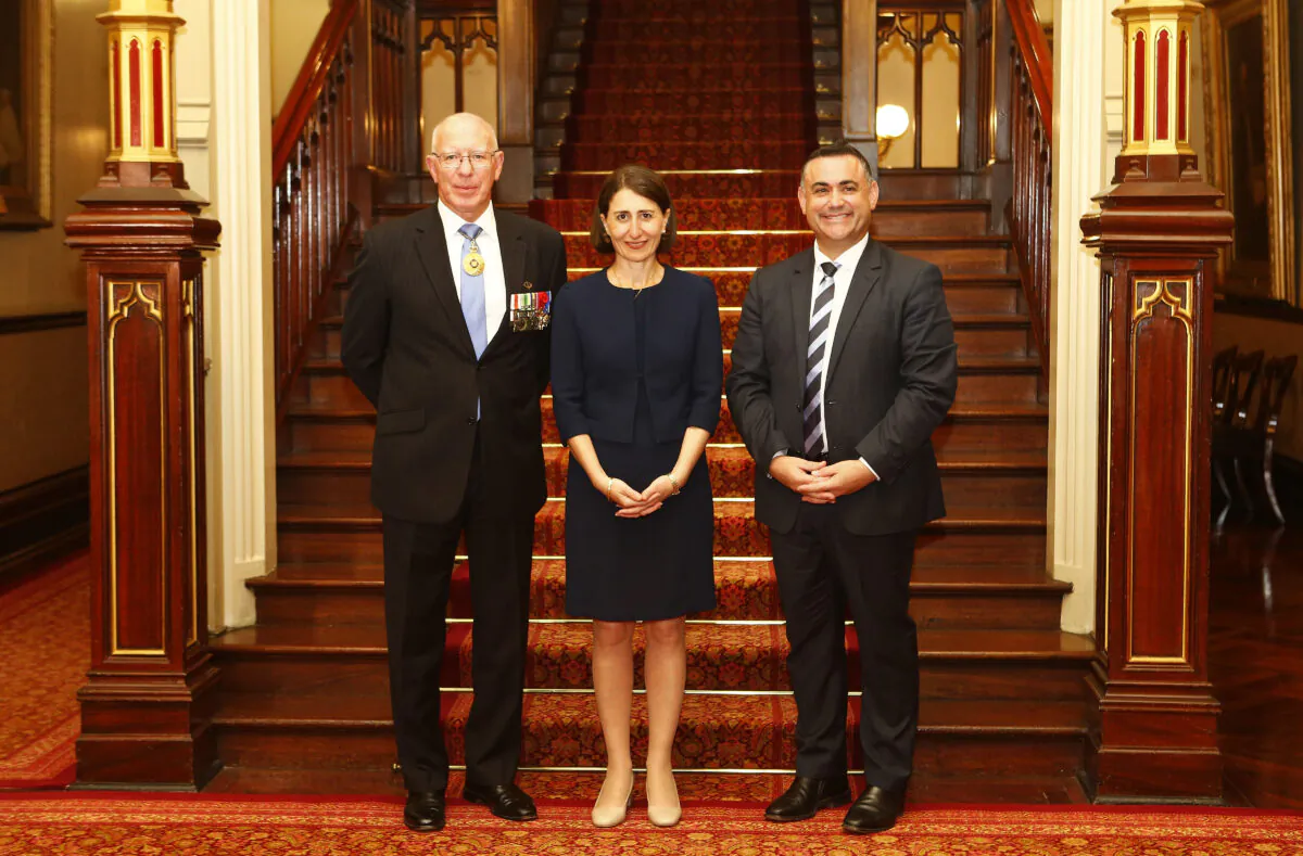 NSW Governor David Hurley( L), NSW Premier Gladys Berejiklian (M)and NSW Deputy Premier John Barilaro (R)pose for a picture with on January 23, 2017 in Sydney, Australia.(Daniel Munoz/Getty Images)