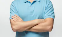 How You Cross Your Arms Can Tell You About Your Personality–Are You the Dominant Type?