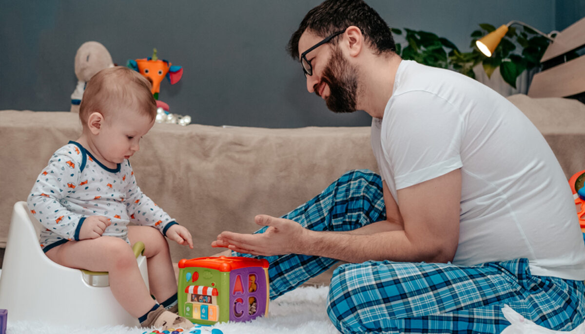 PottyTraining Toddler Leaves Dad Crying With Laughter, and the Video Viral Sensation