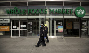 New York City's Largest Police Union Calls for End to Social Distancing Enforcement